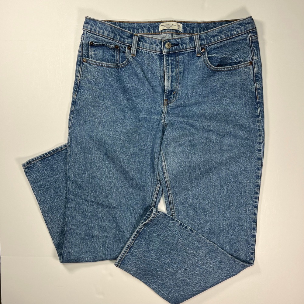 Abercrombie & Fitch The 90s Straight Mid Rise Jeans Women 32 Blue Medium Wash